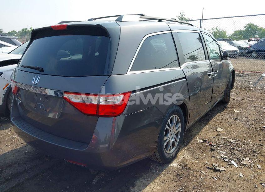 Photo 4 of 2013 Honda Odyssey EX-L (VIN 5FNRL5H62DB027020)