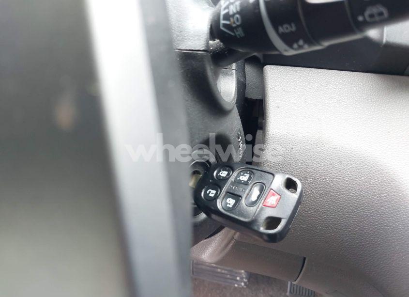 Photo 11 of 2013 Honda Odyssey EX-L (VIN 5FNRL5H62DB033125)