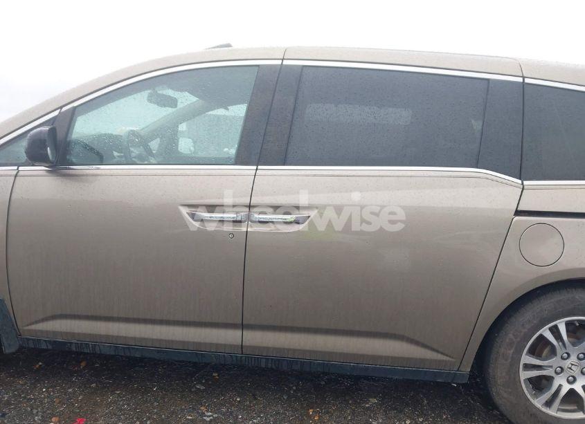 Photo 14 of 2013 Honda Odyssey EX-L (VIN 5FNRL5H62DB045579)