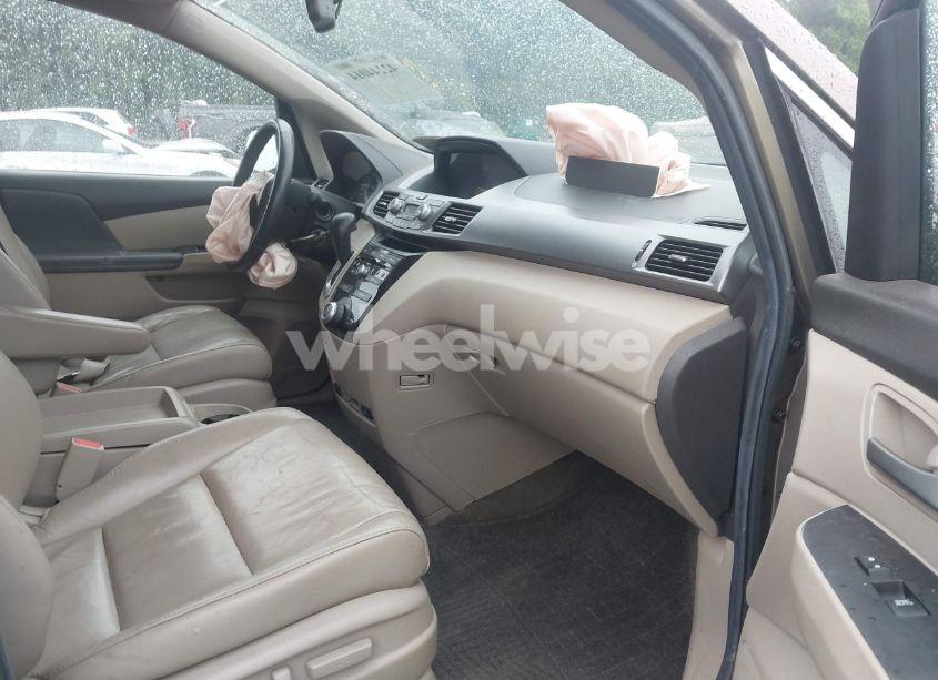 Photo 5 of 2013 Honda Odyssey EX-L (VIN 5FNRL5H62DB045579)