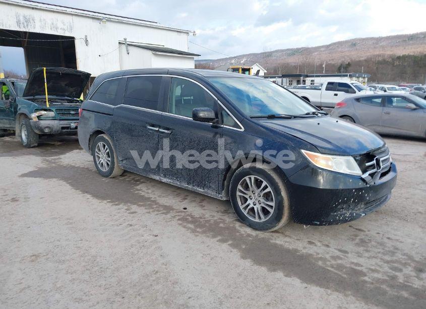 2013 Honda Odyssey EX-L (VIN 5FNRL5H62DB075049) main photo