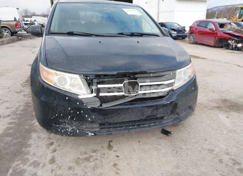 Photo 6 of 2013 Honda Odyssey EX-L (VIN 5FNRL5H62DB075049)