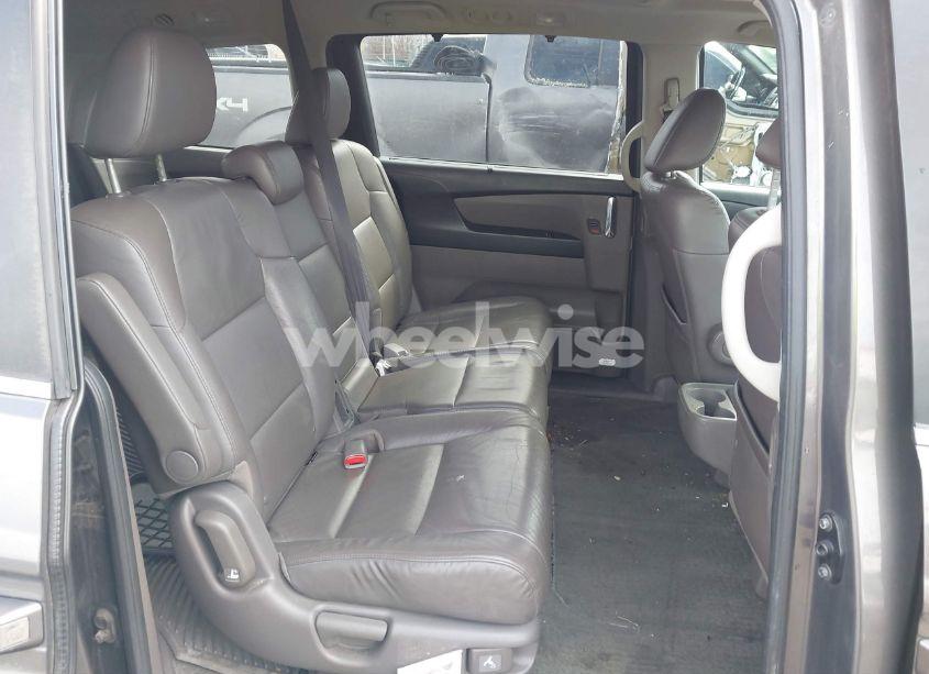 Photo 8 of 2014 Honda Odyssey EX-L (VIN 5FNRL5H62EB014673)