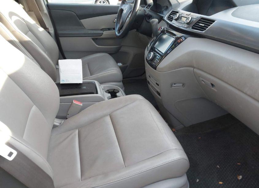 Photo 5 of 2014 Honda Odyssey EX-L (VIN 5FNRL5H62EB052954)