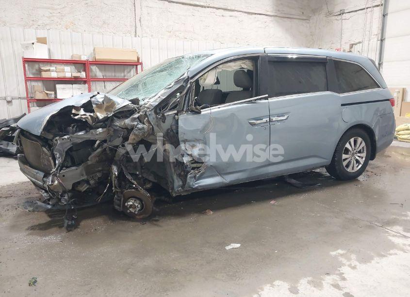 Photo 2 of 2014 Honda Odyssey EX-L (VIN 5FNRL5H62EB072380)