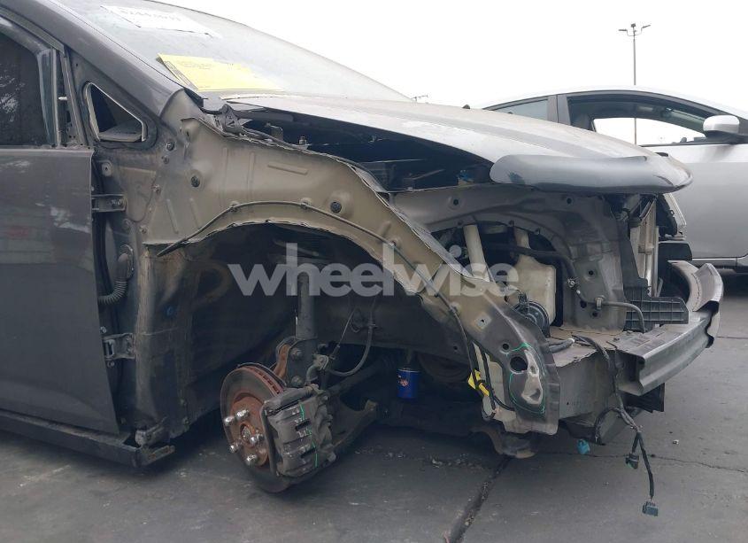 Photo 6 of 2014 Honda Odyssey EX-L (VIN 5FNRL5H62EB084528)