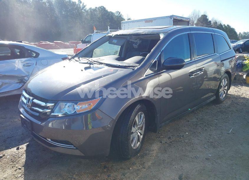 Photo 2 of 2014 Honda Odyssey EX-L (VIN 5FNRL5H62EB092418)