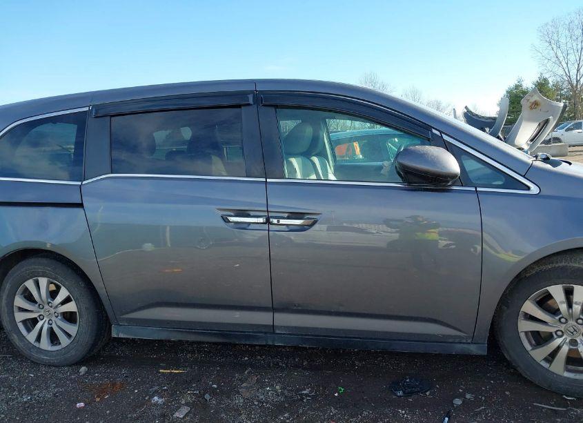 Photo 14 of 2014 Honda Odyssey EX-L (VIN 5FNRL5H62EB101831)