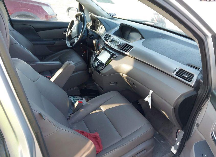 Photo 5 of 2014 Honda Odyssey EX-L (VIN 5FNRL5H62EB129208)