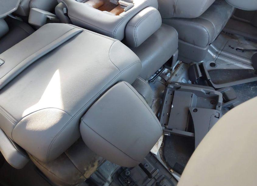 Photo 8 of 2014 Honda Odyssey EX-L (VIN 5FNRL5H62EB129208)