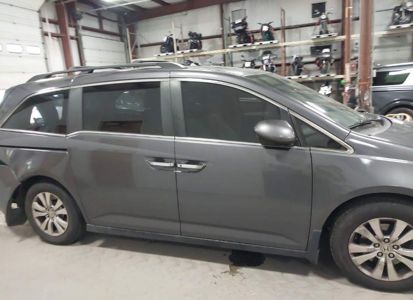Photo 13 of 2014 Honda Odyssey EX-L (VIN 5FNRL5H62EB132450)