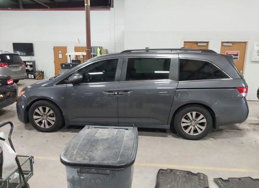 Photo 14 of 2014 Honda Odyssey EX-L (VIN 5FNRL5H62EB132450)