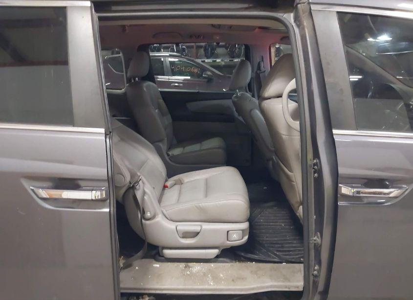 Photo 8 of 2014 Honda Odyssey EX-L (VIN 5FNRL5H62EB132450)