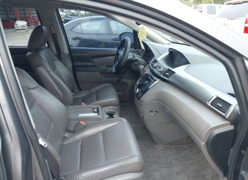 Photo 5 of 2014 Honda Odyssey EX-L (VIN 5FNRL5H62EB133467)