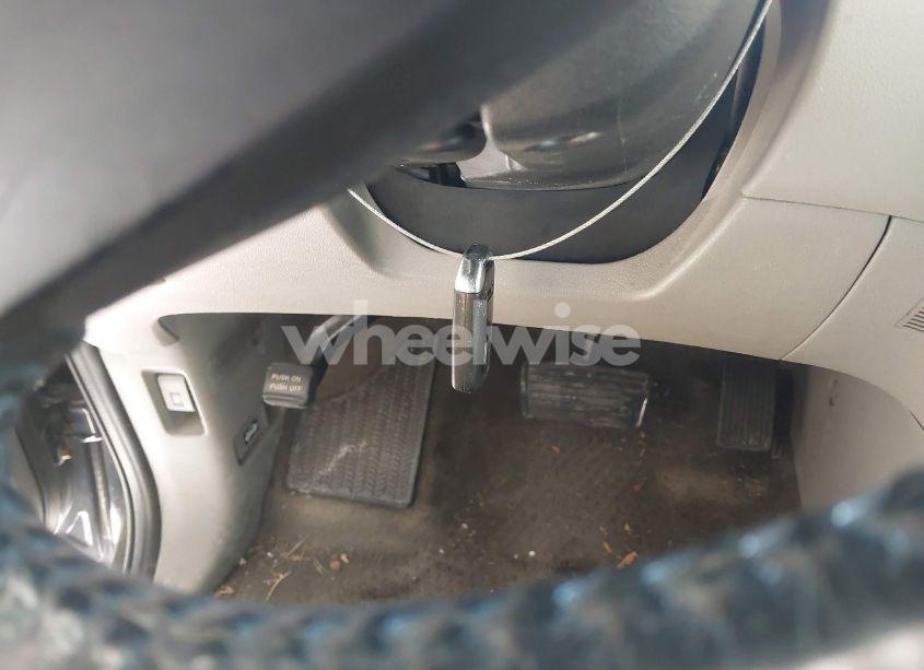 Photo 11 of 2015 Honda Odyssey EX-L (VIN 5FNRL5H62FB014299)