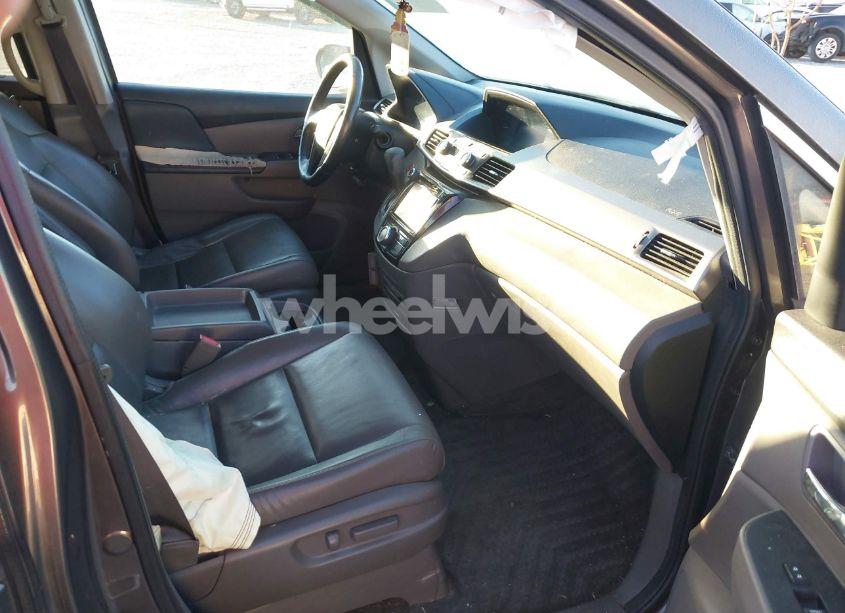 Photo 5 of 2015 Honda Odyssey EX-L (VIN 5FNRL5H62FB038540)