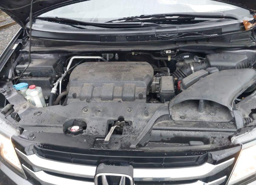 Photo 10 of 2015 Honda Odyssey EX-L (VIN 5FNRL5H62FB057976)