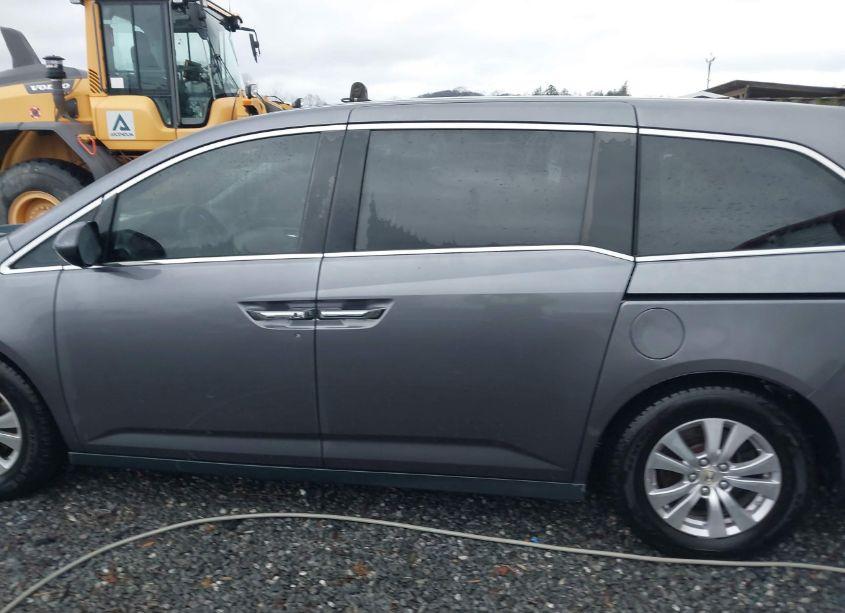 Photo 14 of 2015 Honda Odyssey EX-L (VIN 5FNRL5H62FB057976)