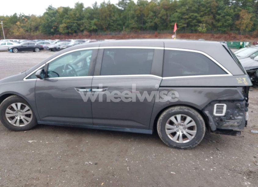 Photo 14 of 2016 Honda Odyssey EX-L (VIN 5FNRL5H62GB004082)