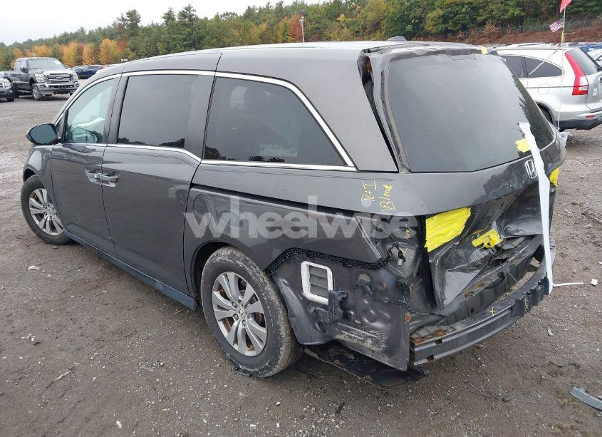 Photo 3 of 2016 Honda Odyssey EX-L (VIN 5FNRL5H62GB004082)