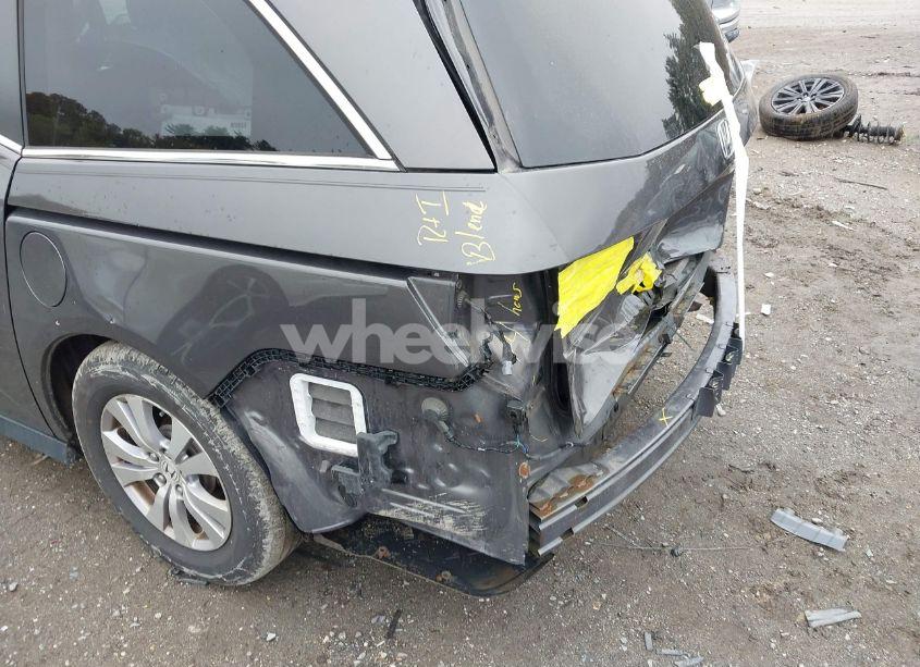 Photo 6 of 2016 Honda Odyssey EX-L (VIN 5FNRL5H62GB004082)