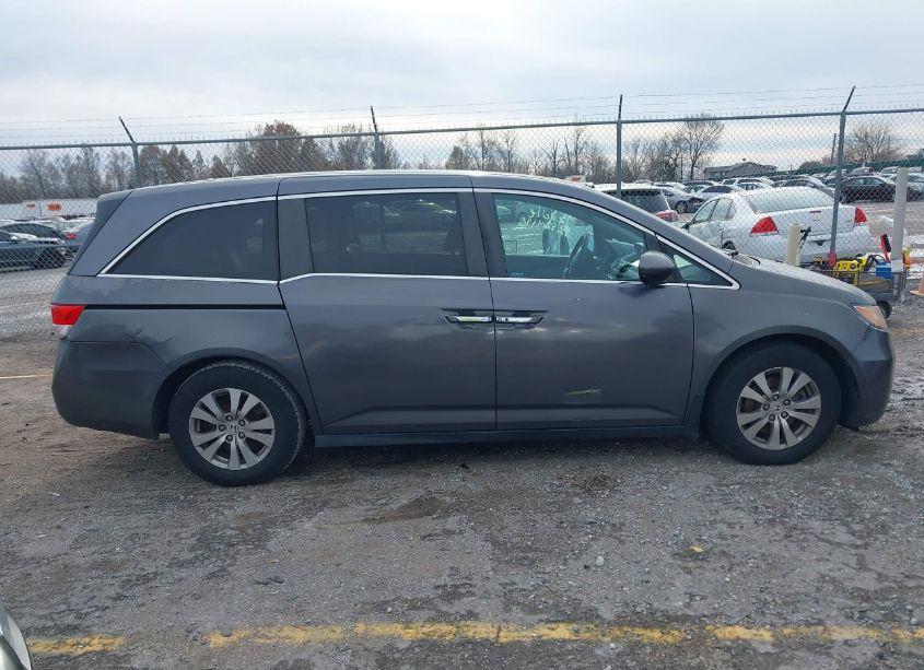 Photo 13 of 2016 Honda Odyssey EX-L (VIN 5FNRL5H62GB068087)