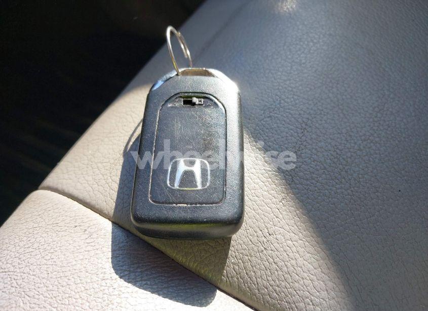 Photo 11 of 2016 Honda Odyssey EX-L (VIN 5FNRL5H62GB068459)