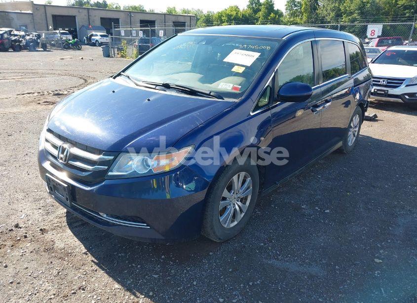 Photo 2 of 2016 Honda Odyssey EX-L (VIN 5FNRL5H62GB068459)