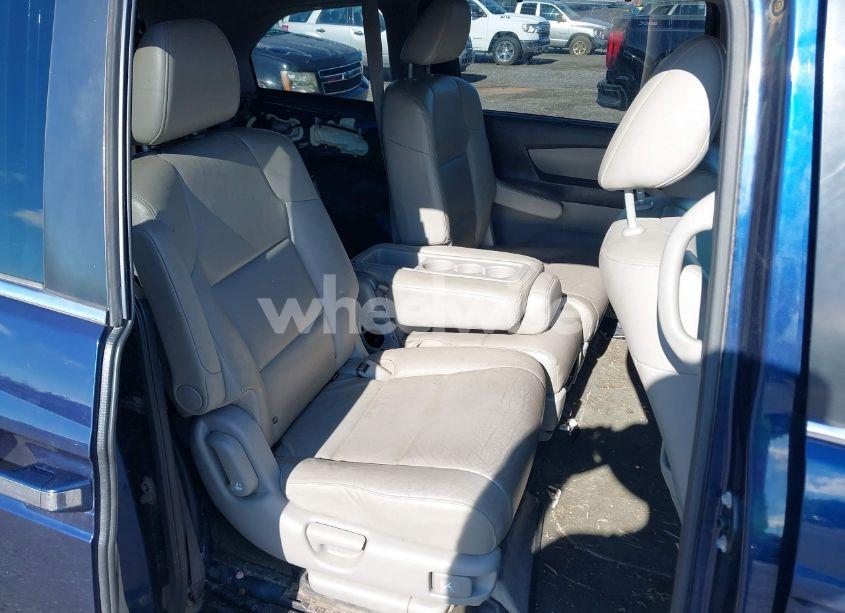 Photo 8 of 2016 Honda Odyssey EX-L (VIN 5FNRL5H62GB068459)