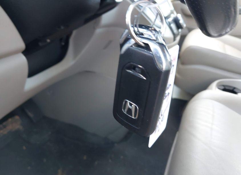 Photo 11 of 2016 Honda Odyssey EX-L (VIN 5FNRL5H62GB072401)