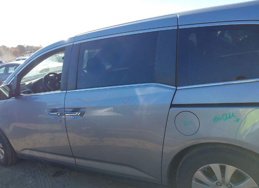 Photo 15 of 2016 Honda Odyssey EX-L (VIN 5FNRL5H62GB091904)