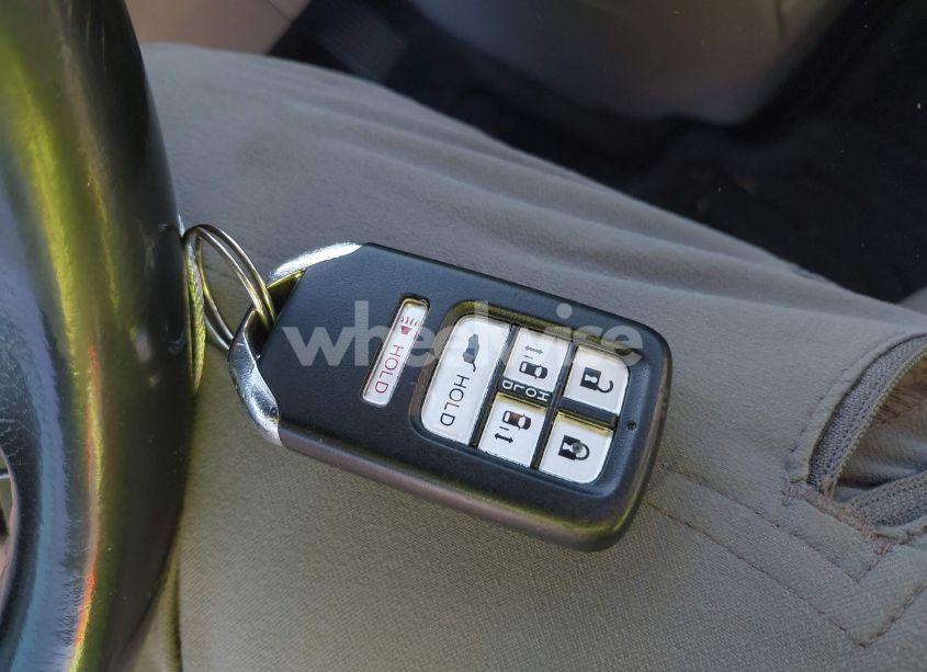 Photo 11 of 2016 Honda Odyssey EX-L (VIN 5FNRL5H62GB097234)