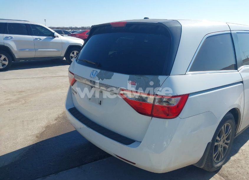 Photo 18 of 2011 Honda Odyssey EX-L (VIN 5FNRL5H63BB008294)