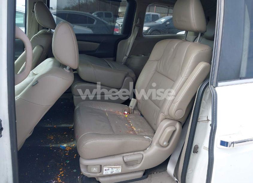 Photo 8 of 2011 Honda Odyssey EX-L (VIN 5FNRL5H63BB008294)