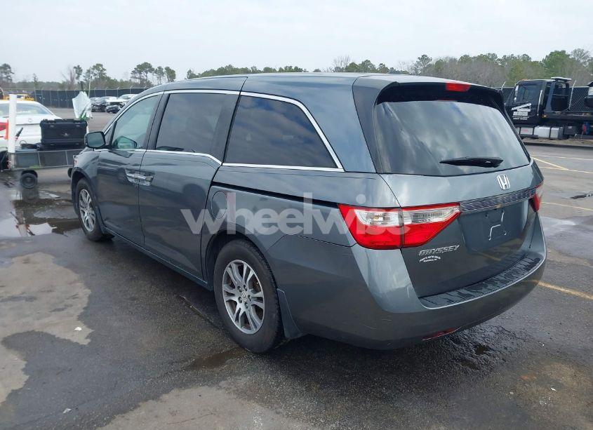 Photo 3 of 2011 Honda Odyssey EX-L (VIN 5FNRL5H63BB025922)