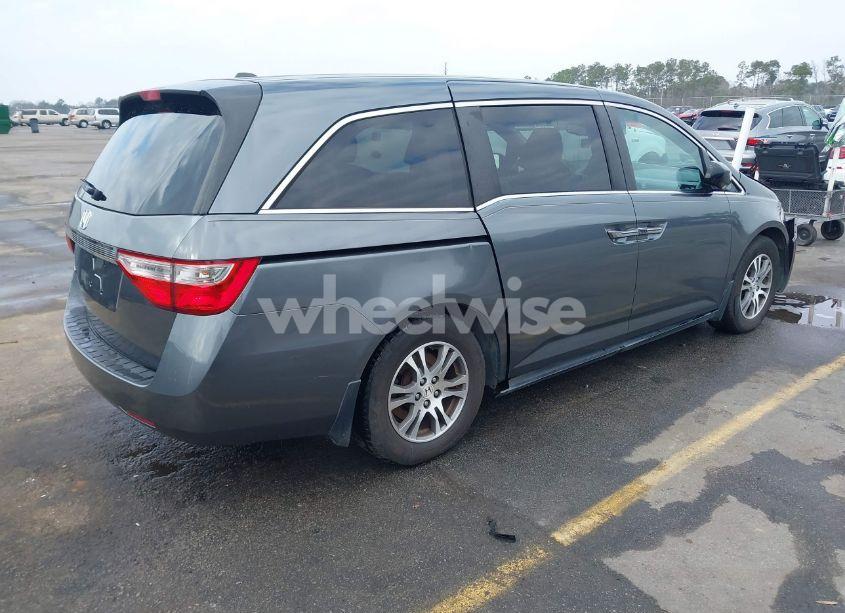 Photo 4 of 2011 Honda Odyssey EX-L (VIN 5FNRL5H63BB025922)