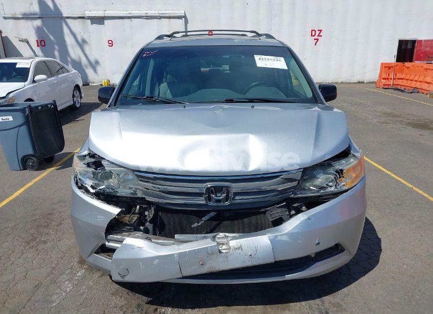 Photo 12 of 2011 Honda Odyssey EX-L (VIN 5FNRL5H63BB027718)