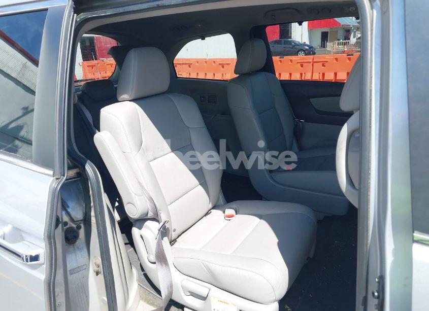 Photo 8 of 2011 Honda Odyssey EX-L (VIN 5FNRL5H63BB027718)