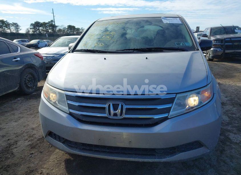 Photo 12 of 2011 Honda Odyssey EX-L (VIN 5FNRL5H63BB034443)