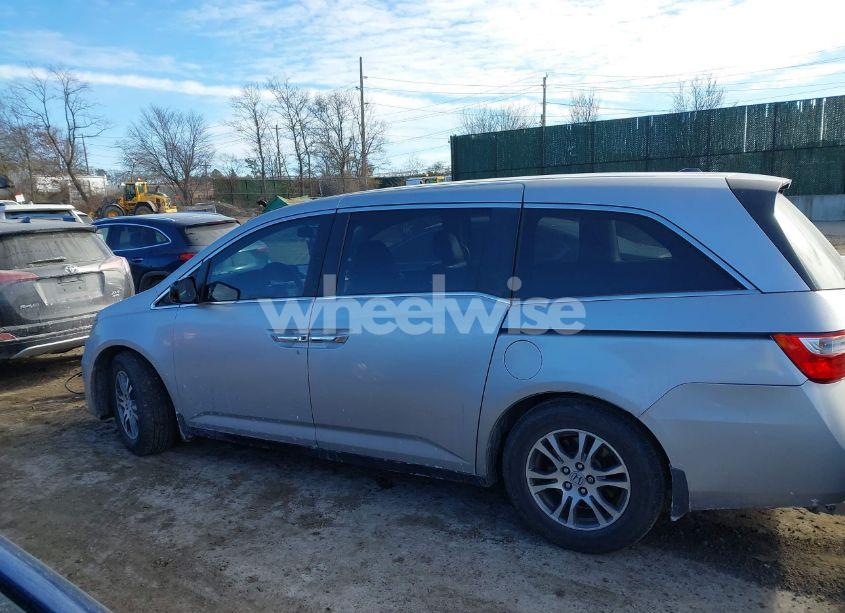 Photo 14 of 2011 Honda Odyssey EX-L (VIN 5FNRL5H63BB034443)