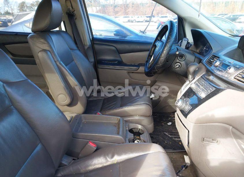 Photo 5 of 2011 Honda Odyssey EX-L (VIN 5FNRL5H63BB034443)