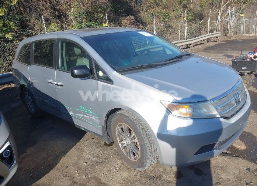 2011 Honda Odyssey EX-L (VIN 5FNRL5H63BB049802) main photo