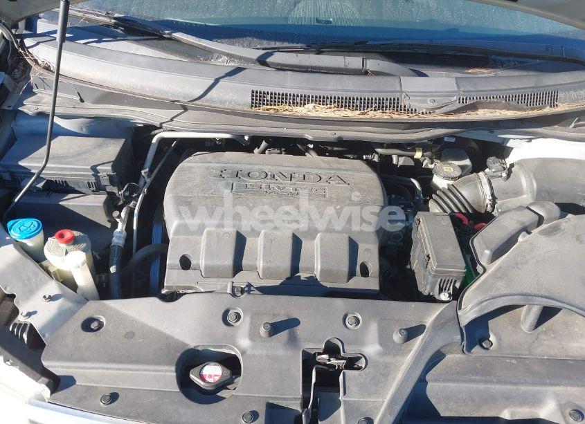 Photo 10 of 2011 Honda Odyssey EX-L (VIN 5FNRL5H63BB049802)