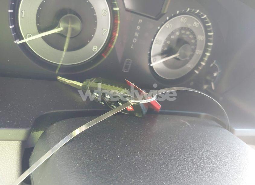 Photo 11 of 2011 Honda Odyssey EX-L (VIN 5FNRL5H63BB049802)