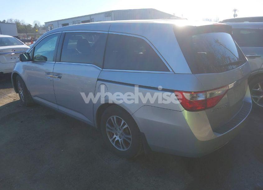 Photo 3 of 2011 Honda Odyssey EX-L (VIN 5FNRL5H63BB049802)