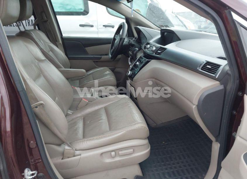 Photo 5 of 2011 Honda Odyssey EX-L (VIN 5FNRL5H63BB052344)