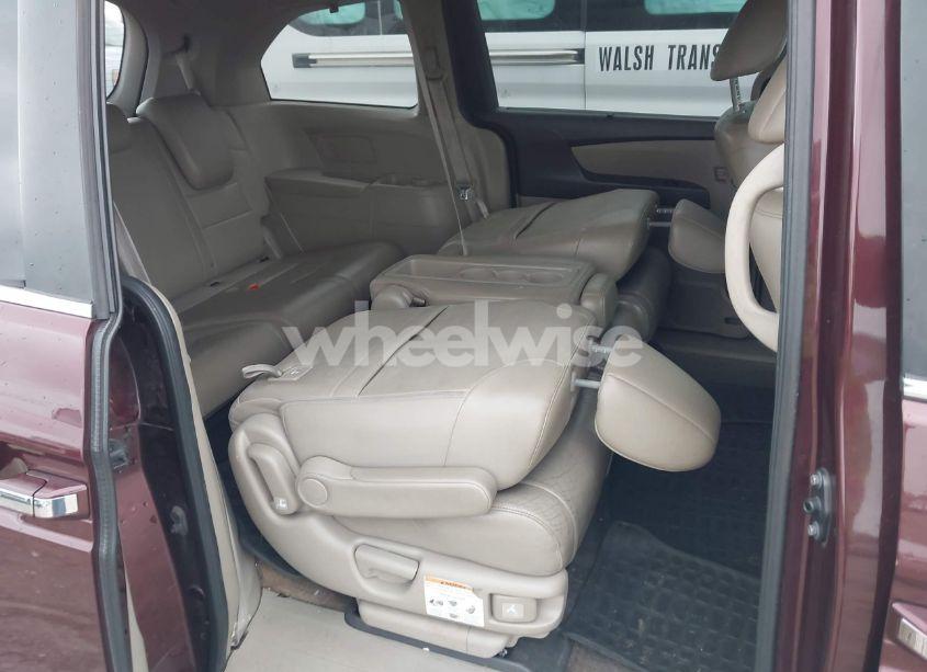 Photo 8 of 2011 Honda Odyssey EX-L (VIN 5FNRL5H63BB052344)