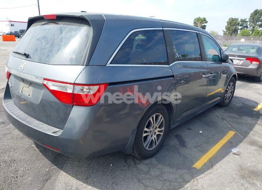 Photo 4 of 2011 Honda Odyssey EX-L (VIN 5FNRL5H63BB068205)