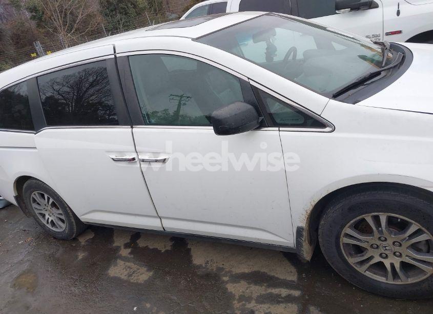 Photo 13 of 2011 Honda Odyssey EX-L (VIN 5FNRL5H63BB072481)