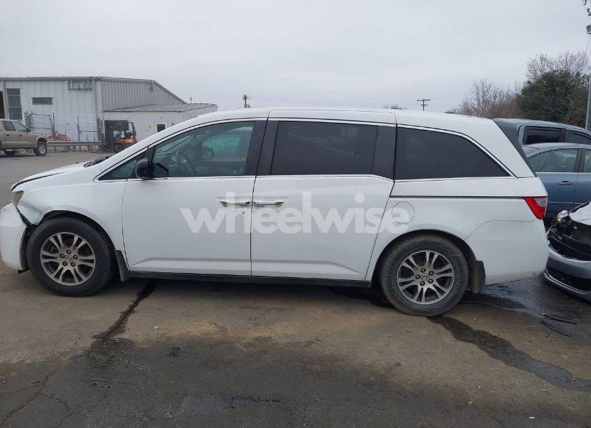 Photo 14 of 2011 Honda Odyssey EX-L (VIN 5FNRL5H63BB072481)